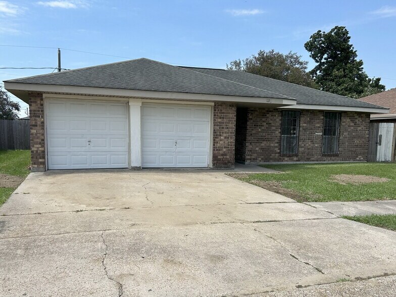 Primary Photo - 1220 Lee St