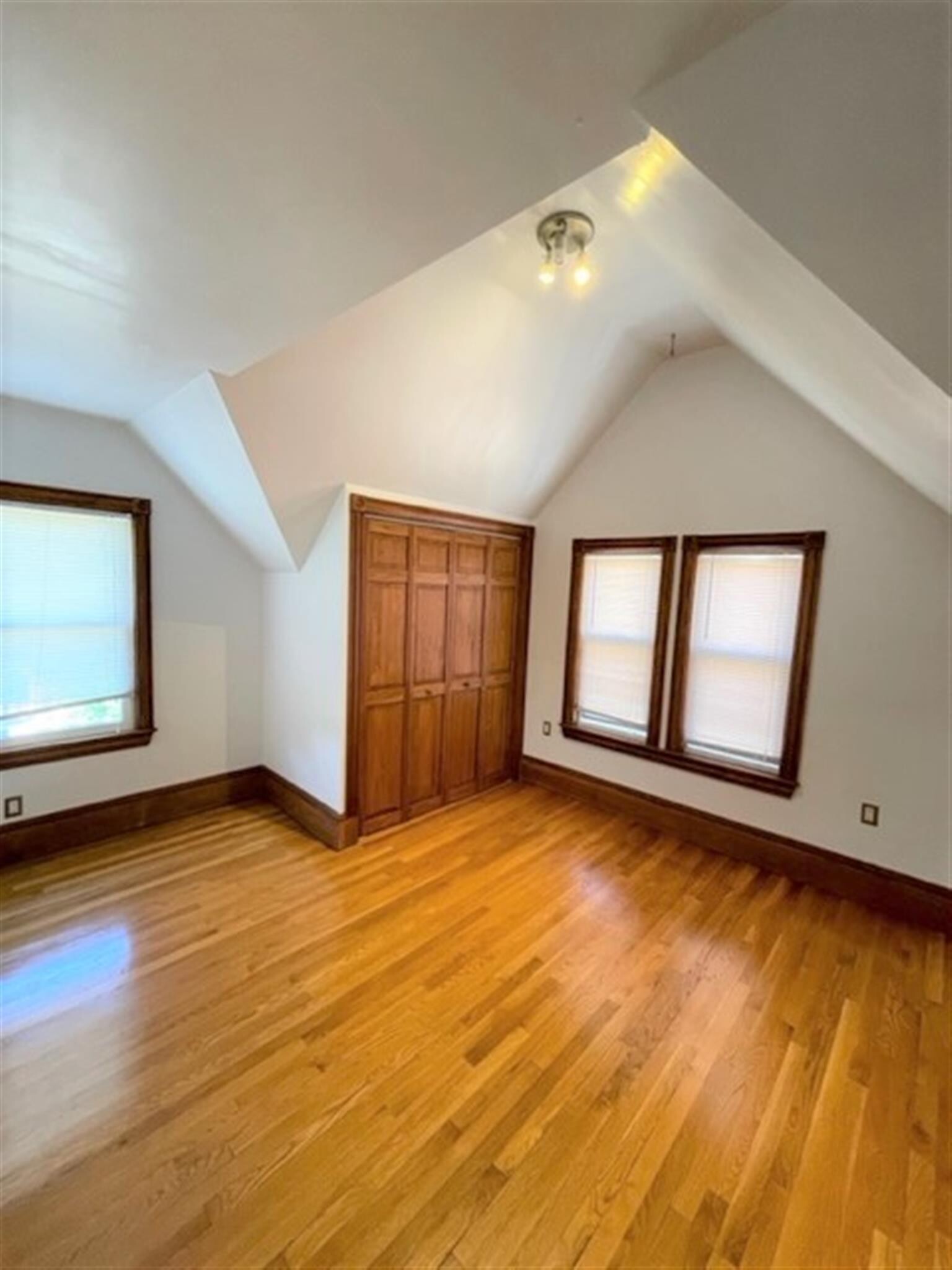 Building Photo - 15 Conwell Ave