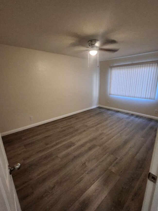 Building Photo - 642 Lemar Park Dr