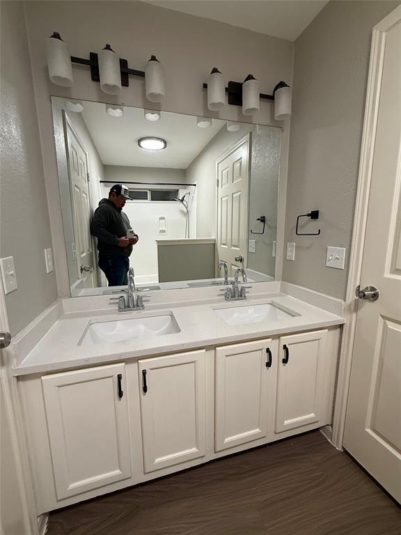 Building Photo - 5412 Mesquite Grove Rd