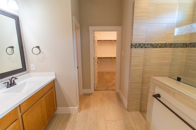 Building Photo - 18610 Parkland Square Pl