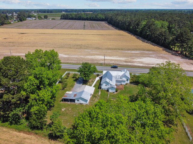 Building Photo - 801 NC-33