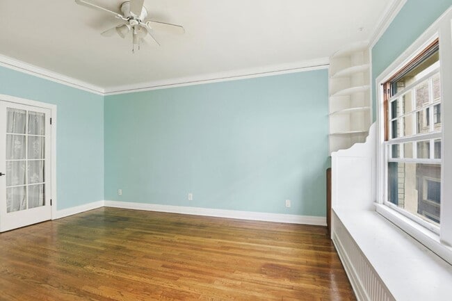 Building Photo - 2121 James M Wood Blvd