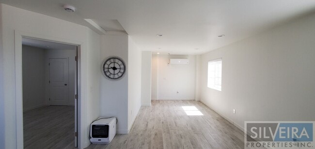 Building Photo - *All Utilities Paid* Brand New ADU at 521 ...