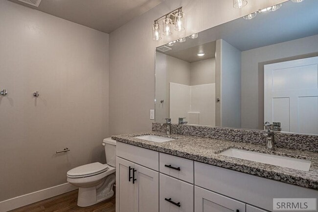 Building Photo - Bake Place 3 Bed 2.5 Bath New Build