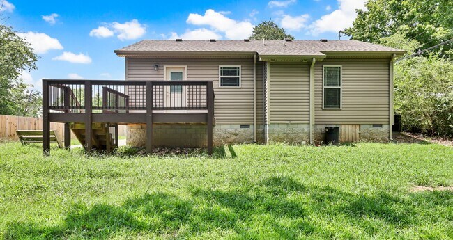 Building Photo - 413 Hietts Ln