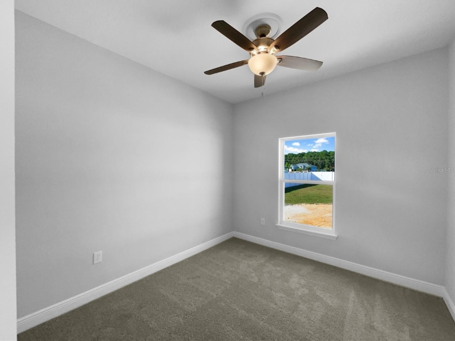 Building Photo - 1045 James Dr