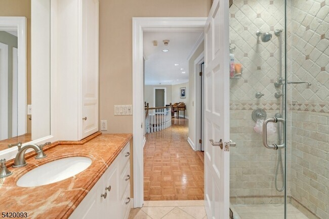 Building Photo - 787 Peach Tree Ln