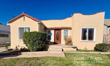 Building Photo - 517 E Chestnut St