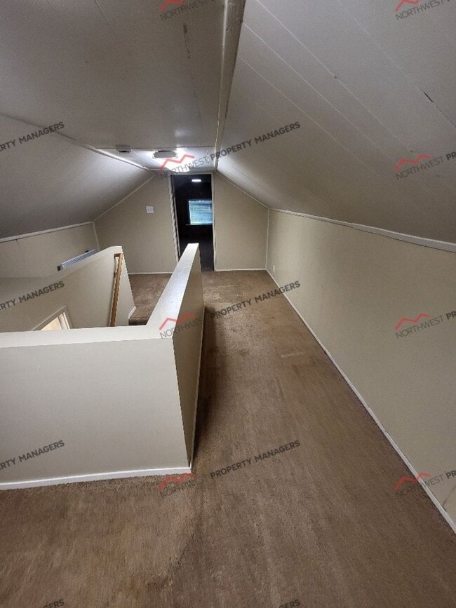 Building Photo - STATUS: *AVAILABLE* | R28 | $1895 + $100 FLAT RATE FOR W/S