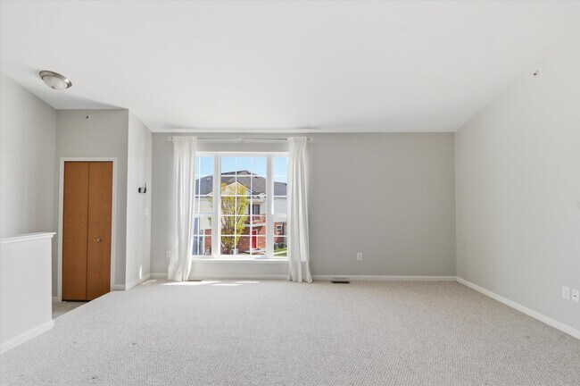 Building Photo - 1304 Riversedge Dr