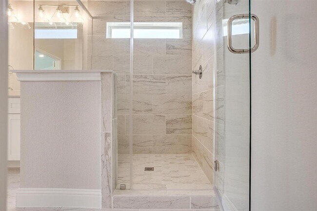 Building Photo - Coming Soon! Beautiful Townhome in Gated Community