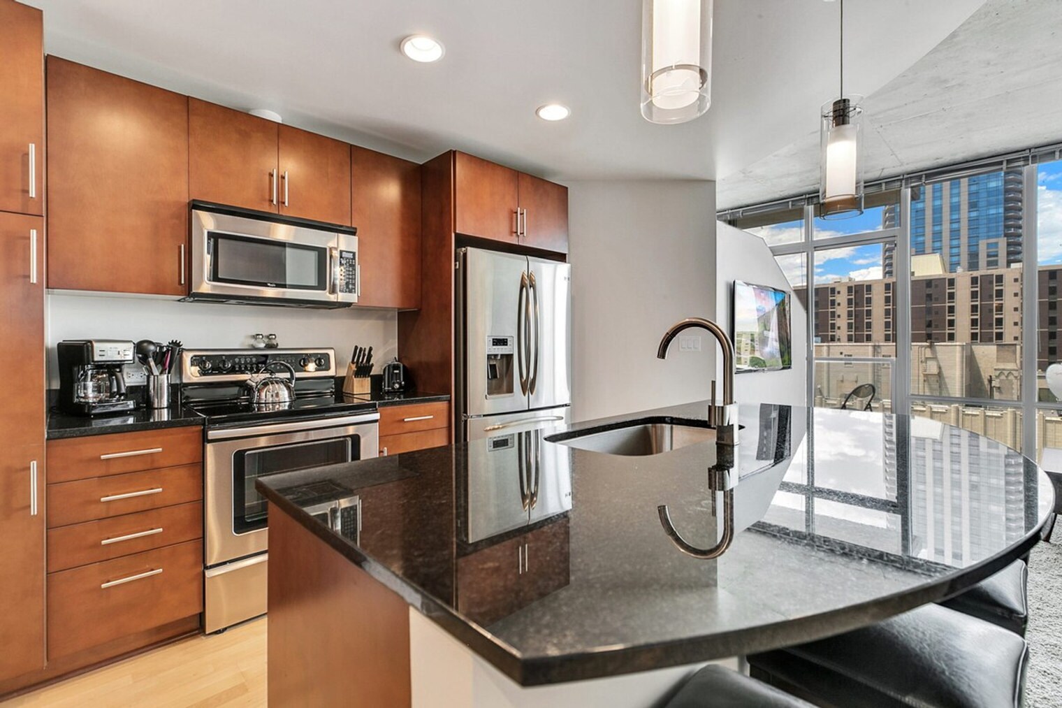 Building Photo - 1325 Stout St