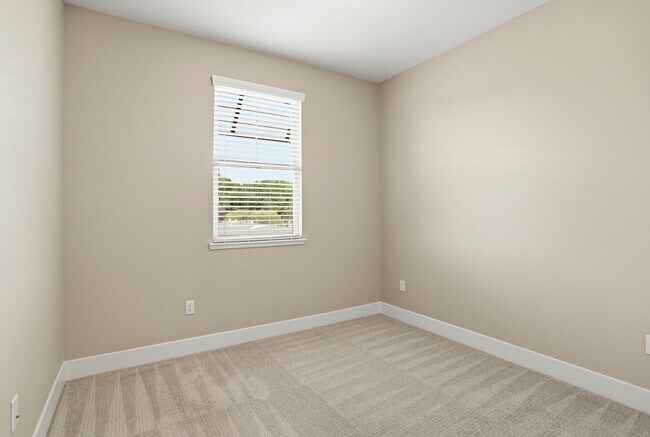 Building Photo - 621 Cinnamon Cir