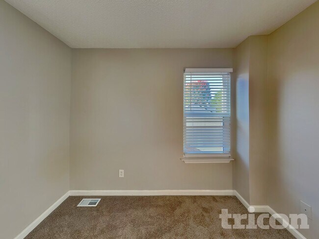 Building Photo - 2121 Serenity Dr NW