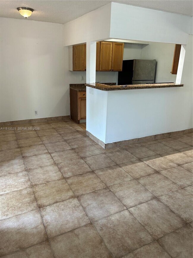 Building Photo - 1111 SW 4th St