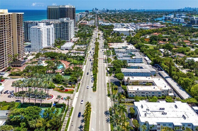 Building Photo - 9940 Collins Ave