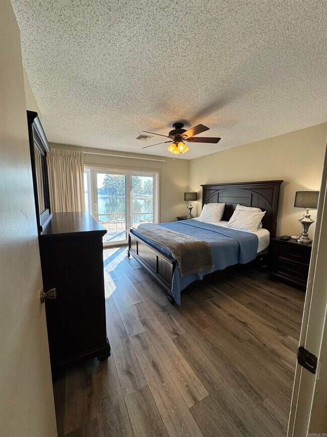 Building Photo - 5371 Central Ave