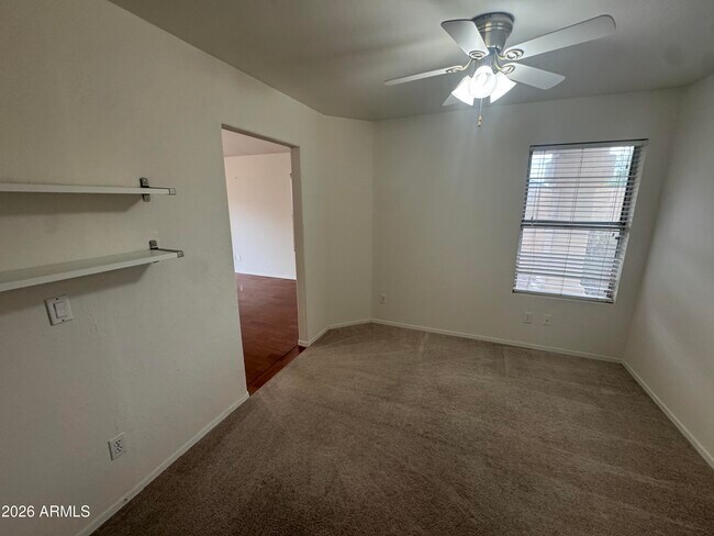Building Photo - 7187 S Parkside Dr