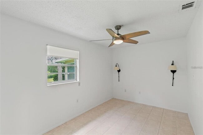 Building Photo - 40319 Orange Cir