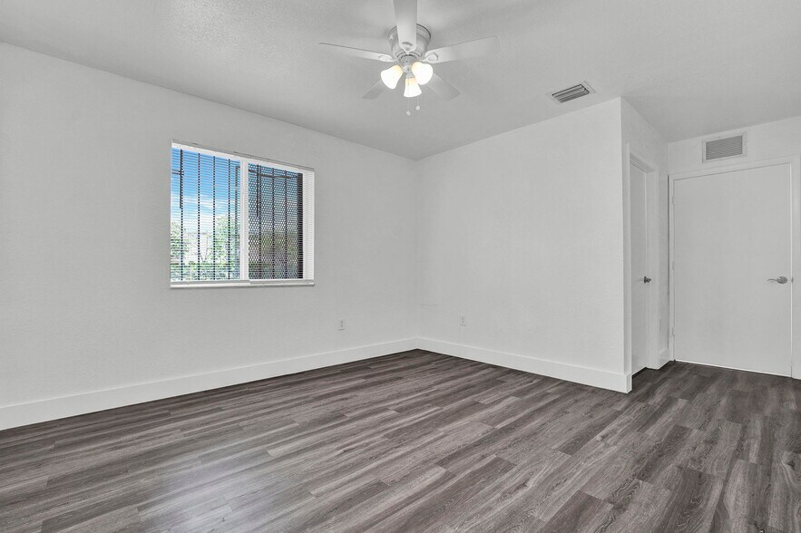 Building Photo - 5751 NW 6th Ave