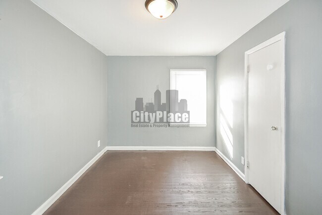 Building Photo - 4512 Payton Ave