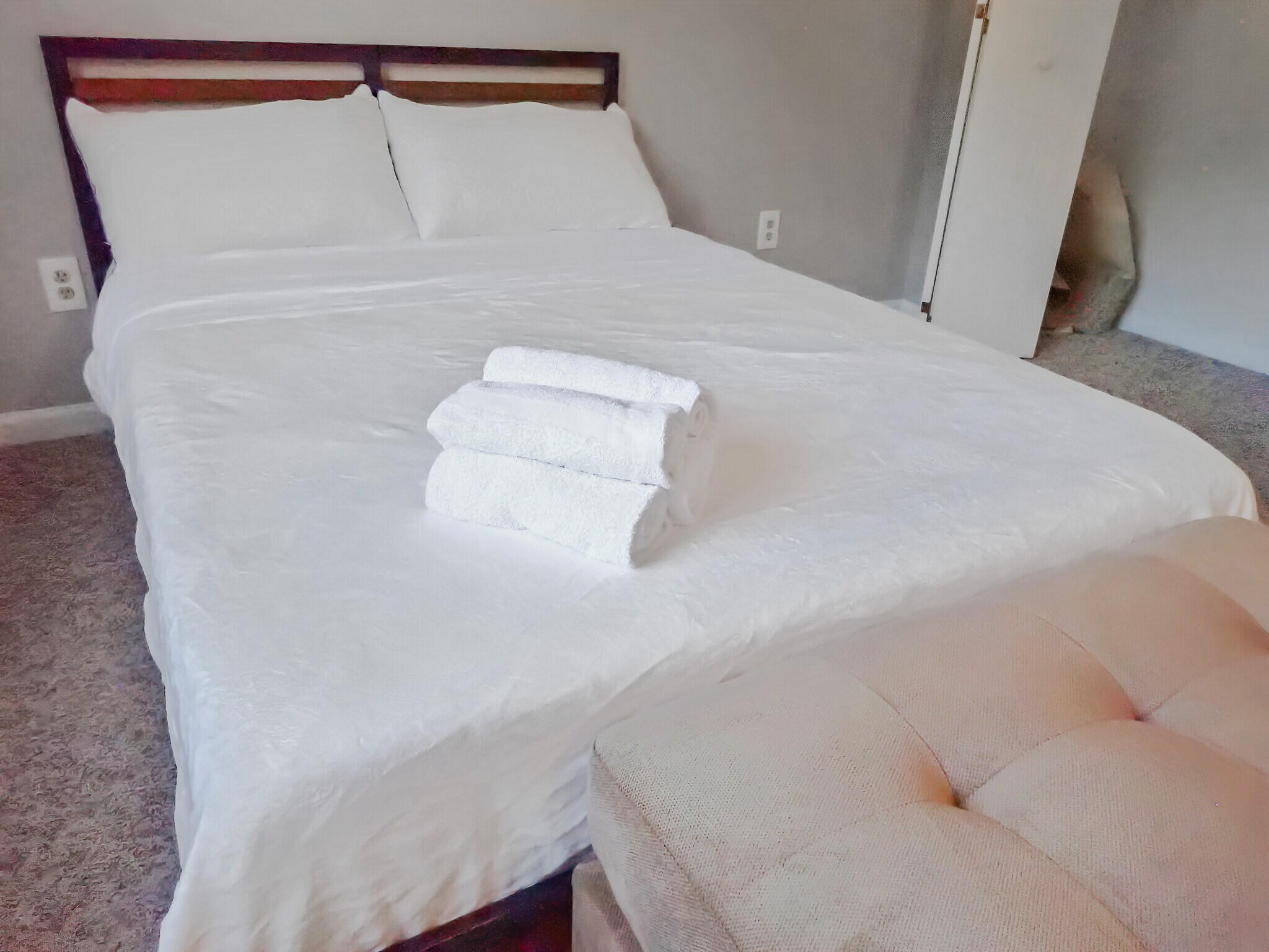 Guest bedroom, full-bed. - 3601 Saint Johns Ct