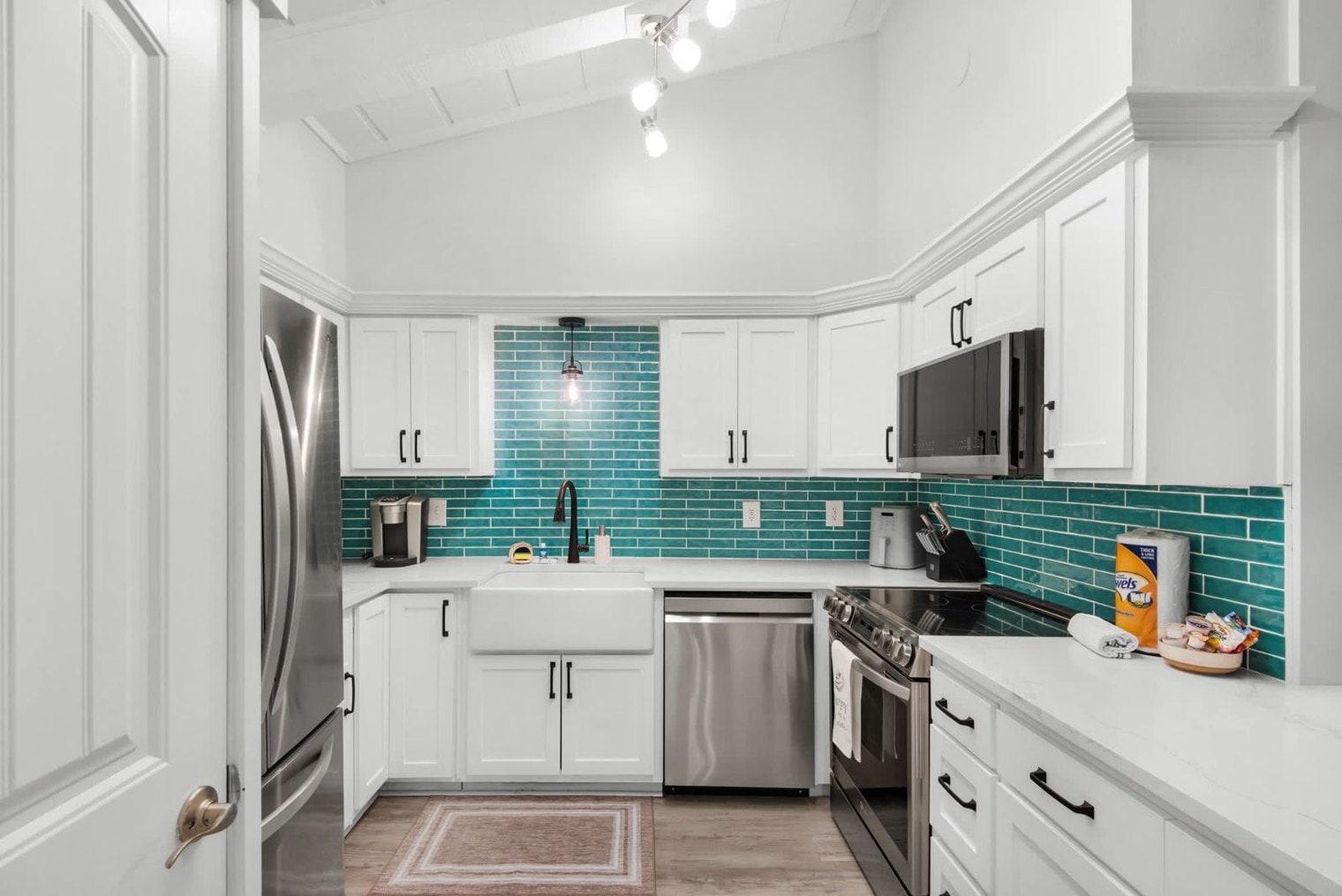 Building Photo - 3795 Scenic Hwy 98