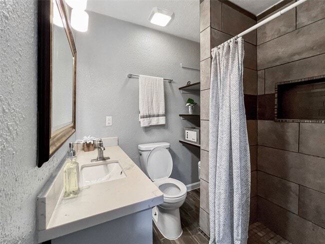 Building Photo - 6347 Limestone St