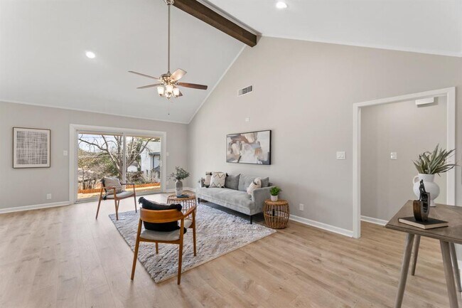 Building Photo - 7603 Barcelona Cove