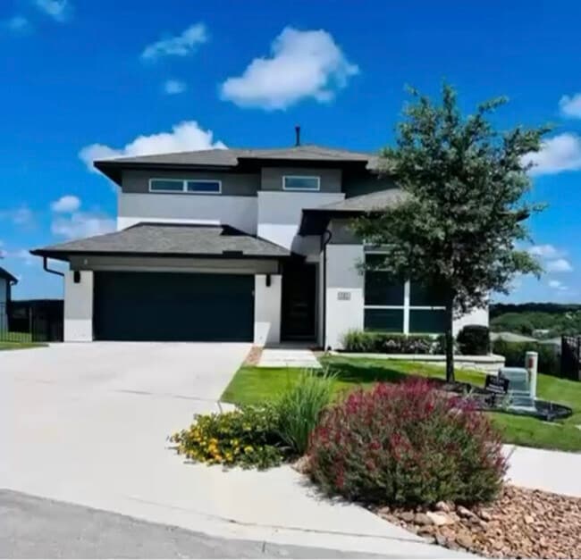 Building Photo - 262 Navarro