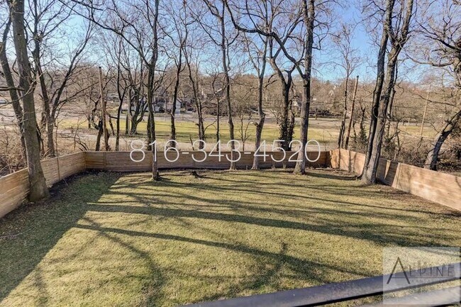 Building Photo - Fully Furnished Short or Mid Term Rental