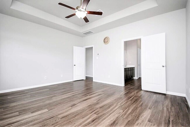 Building Photo - 24814 Puccini Pl