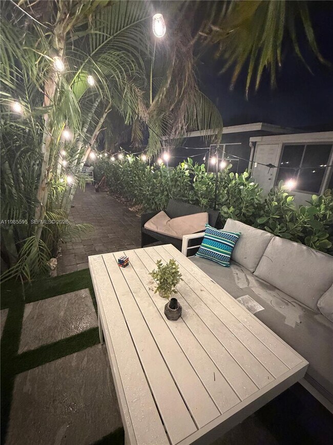 Building Photo - 7303 NW 57th Dr