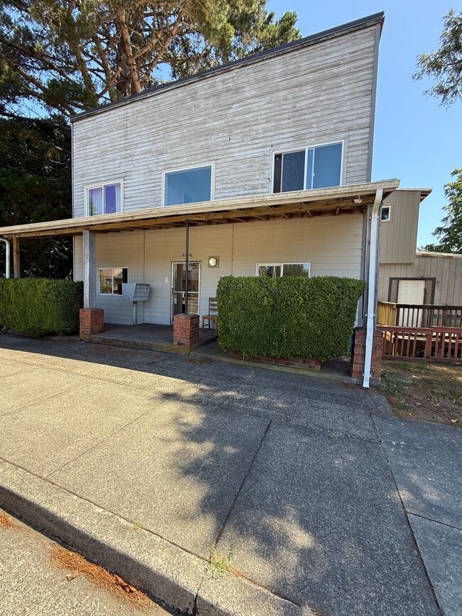 Building Photo - 2439 Sherman Ave