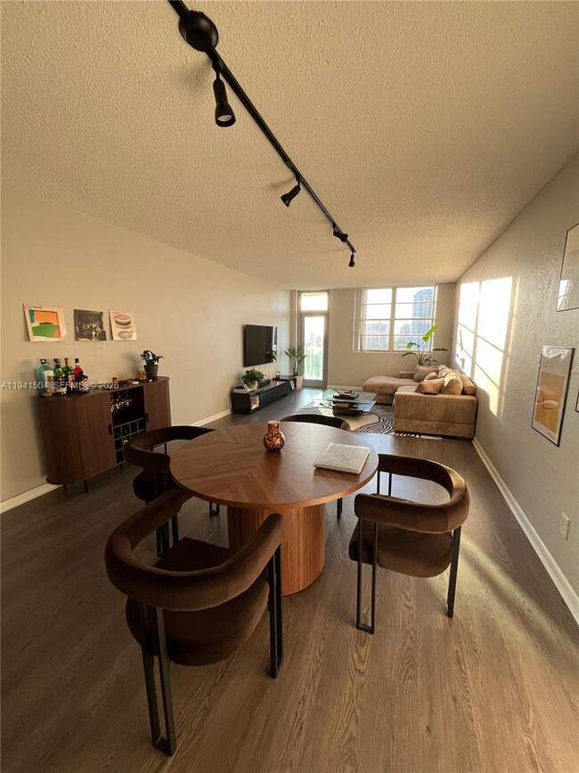 Building Photo - 19390 Collins Ave