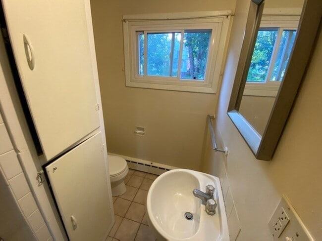 Building Photo - 47 Summer St