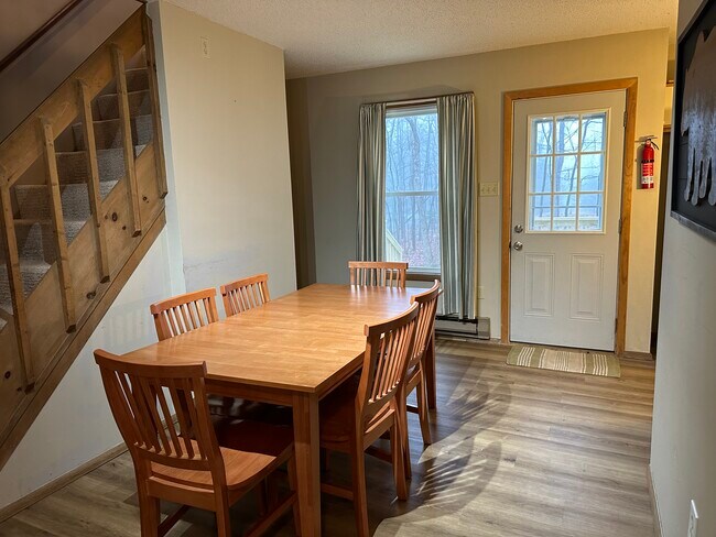 Building Photo - 5 Masters Trail