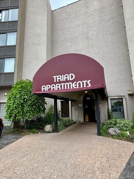 Building Photo - 1400 Millersport Hwy