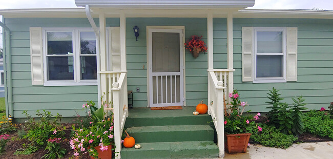 Welcome! House entrance - 819 Page St