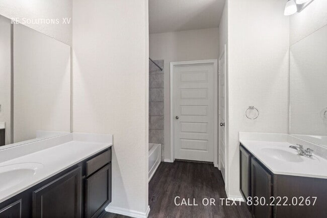 Building Photo - 15219 Selene View