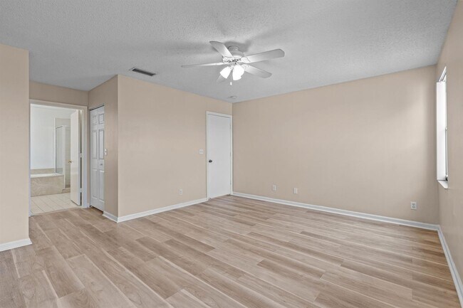 Building Photo - 16255 SW 26th St