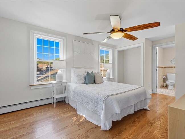 Building Photo - 217 Huntington Rd