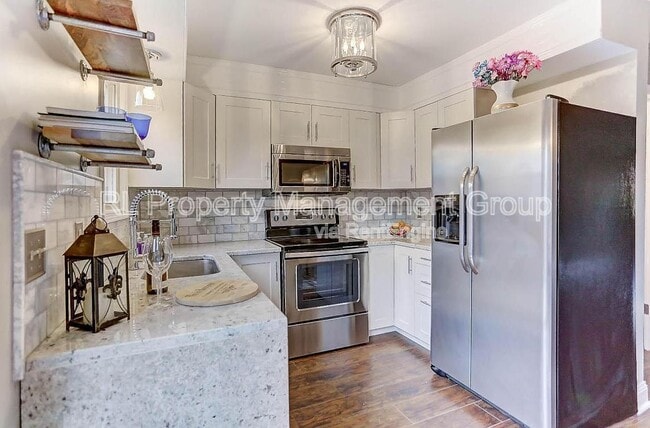Building Photo - 4714 Merrifield Pl