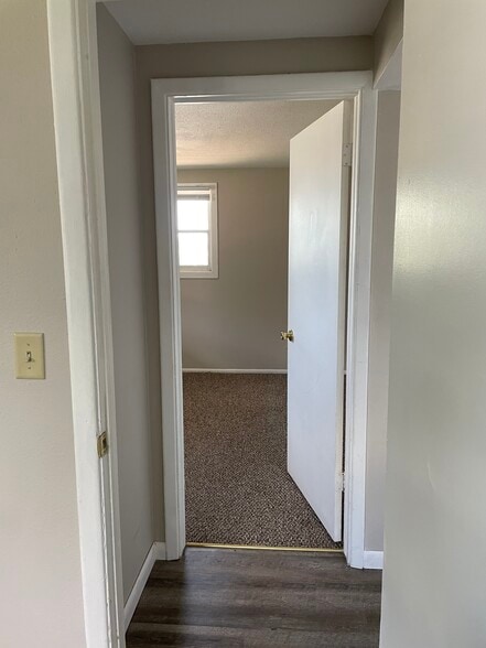 Bedroom 2 - 131 E Nowlin St