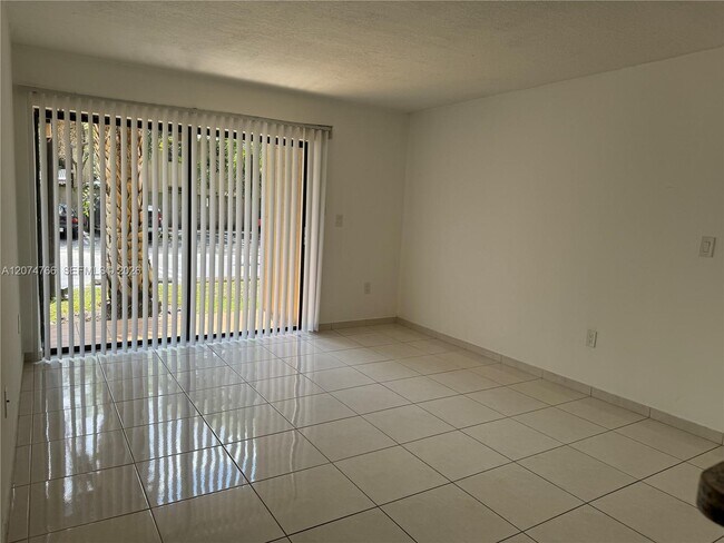 Building Photo - 15600 SW 80th St