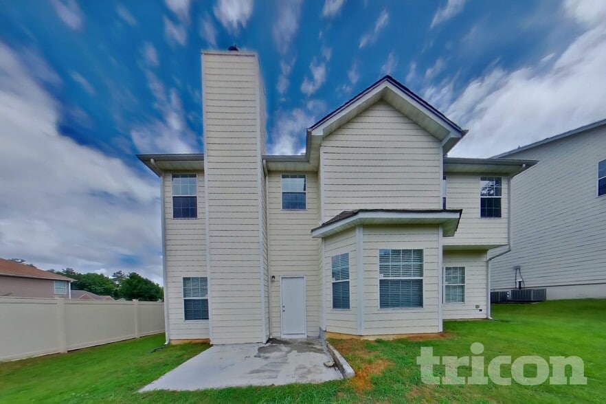 Building Photo - 7587 Poplar Falls St