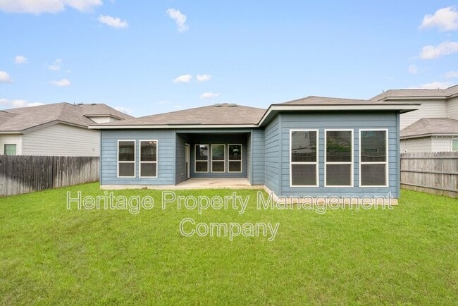 Building Photo - 148 Sambar Main