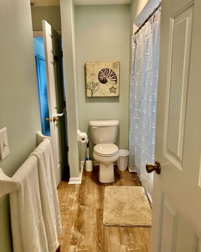 Building Photo - Beautiful Waterfront 2/2 Furnished Home Available April 2024