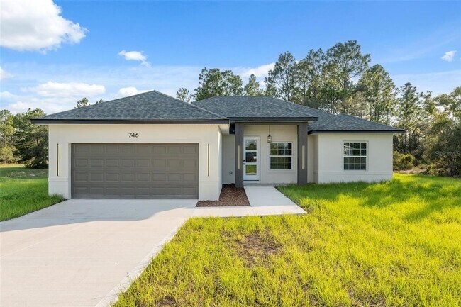 Building Photo - 746 Marion Oaks Manor